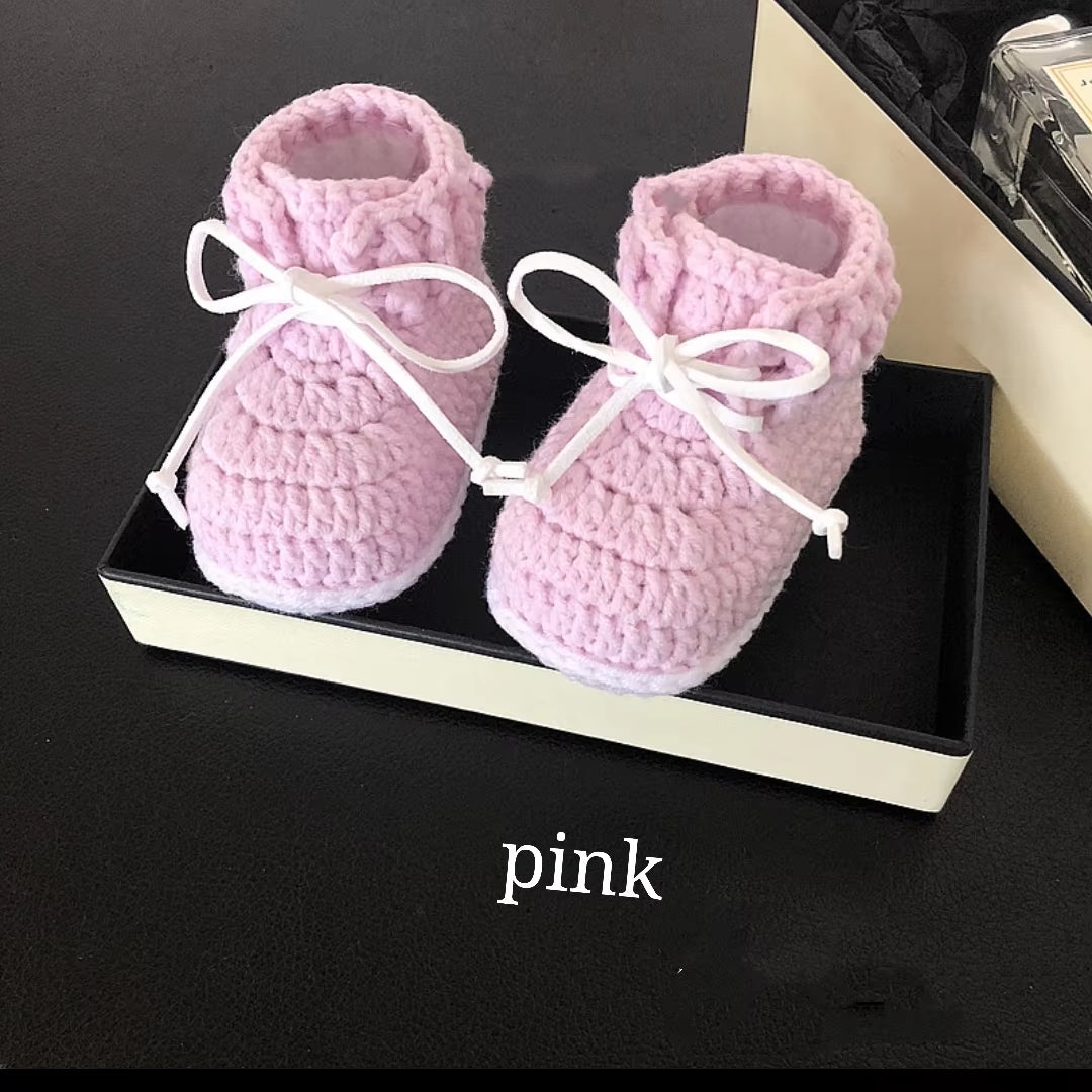 0-1 Year Old Baby Shoes Hand Woven Woollen Lace Shoes,Soft Bottom, High Shoes, Spring and Autumn Money.