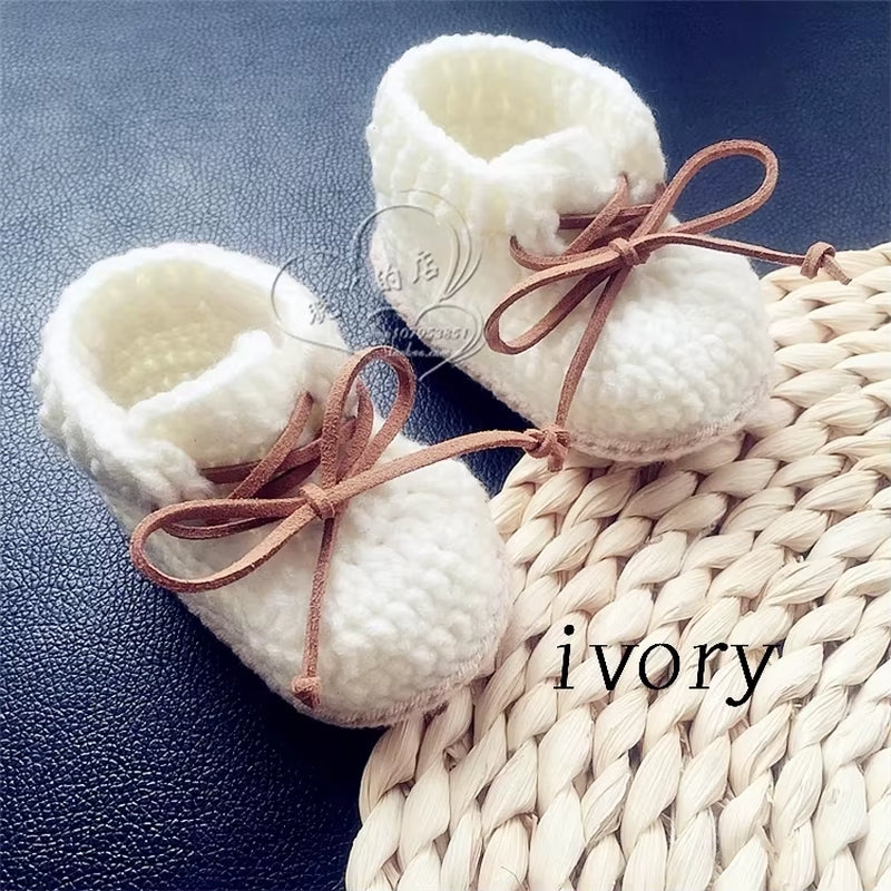 0-1 Year Old Baby Shoes Hand Woven Woollen Lace Shoes,Soft Bottom, High Shoes, Spring and Autumn Money.