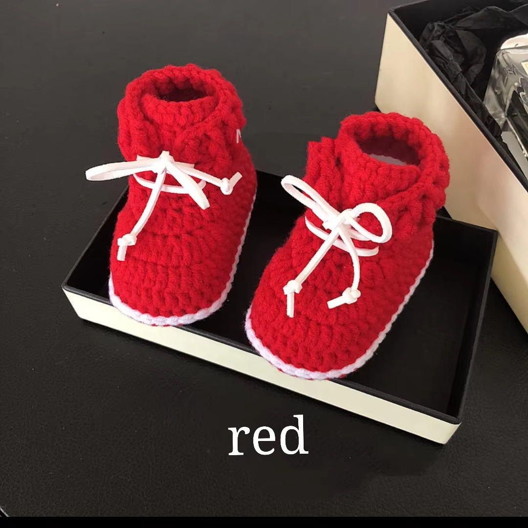 0-1 Year Old Baby Shoes Hand Woven Woollen Lace Shoes,Soft Bottom, High Shoes, Spring and Autumn Money.