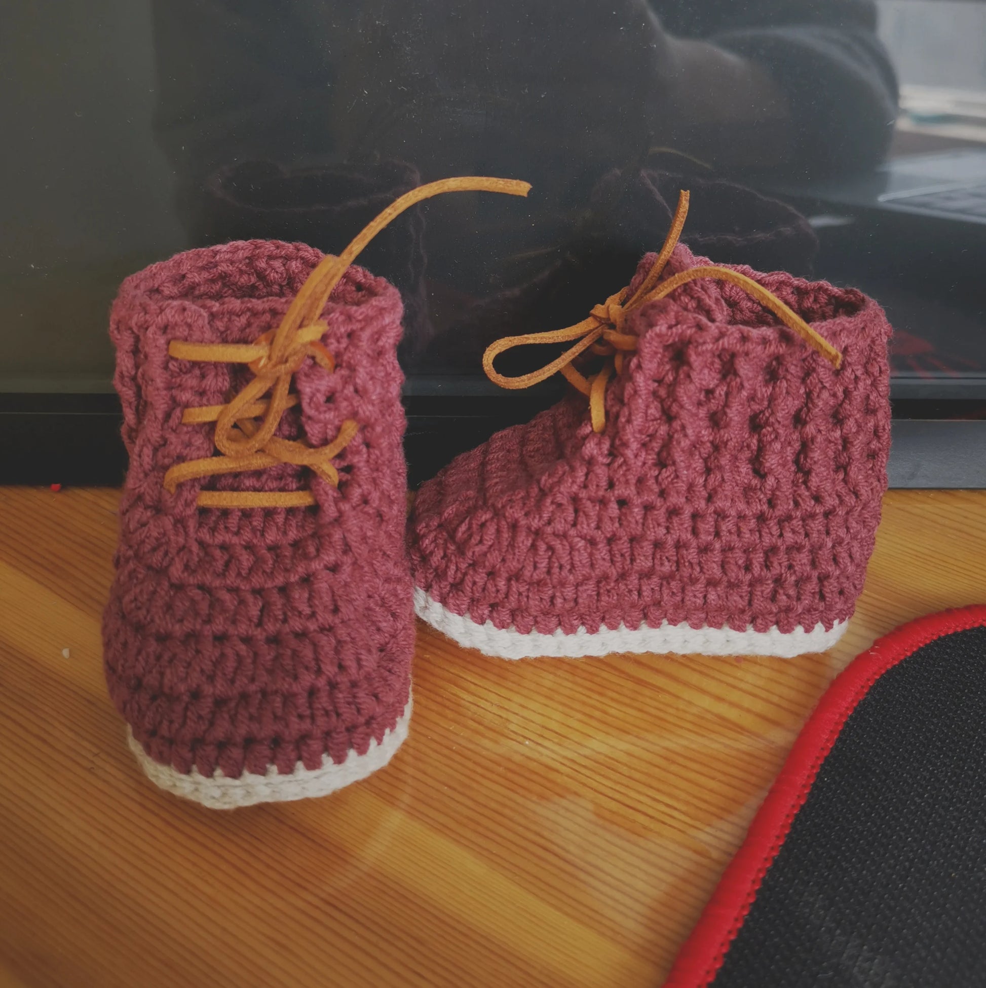 0-1 Year Old Baby Shoes Hand Woven Woollen Lace Shoes,Soft Bottom, High Shoes, Spring and Autumn Money.