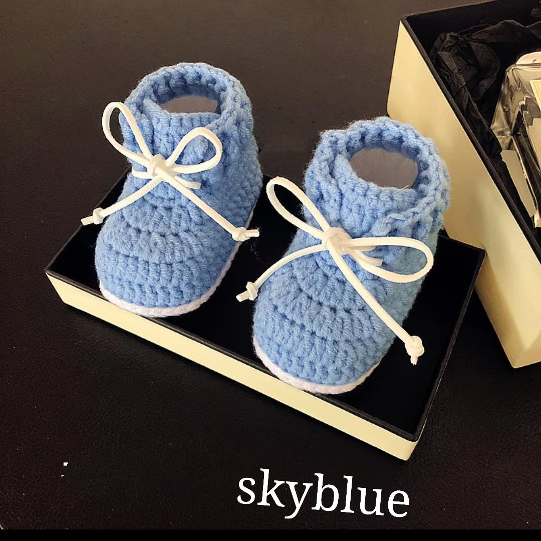 0-1 Year Old Baby Shoes Hand Woven Woollen Lace Shoes,Soft Bottom, High Shoes, Spring and Autumn Money.